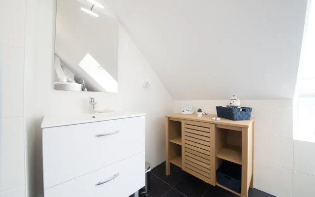 Apartment in Porspoder Near Plage du Bourg