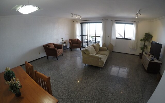 Apartamento amplo no coração da Aldeota
