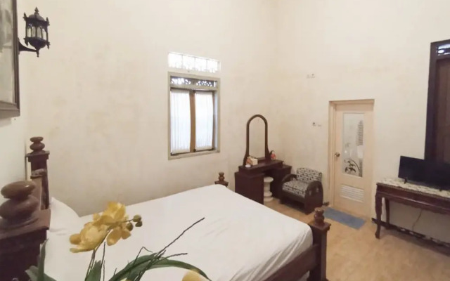 Intayu Homestay RedPartner