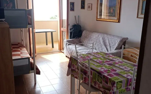 Seafront Apartment for Rent 6 Sleeps Skyscraper