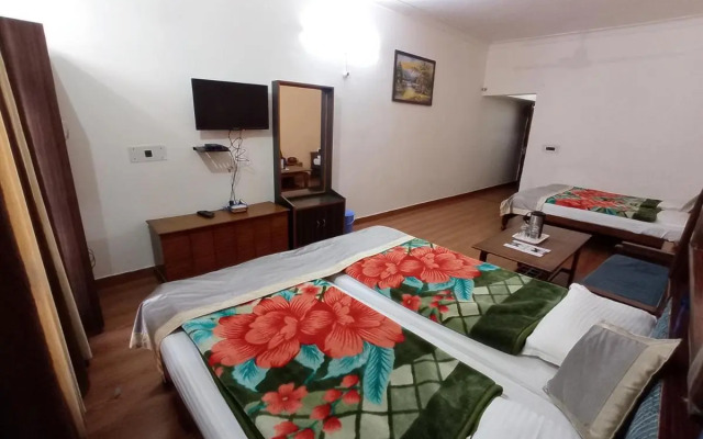 Hotel Himsagar