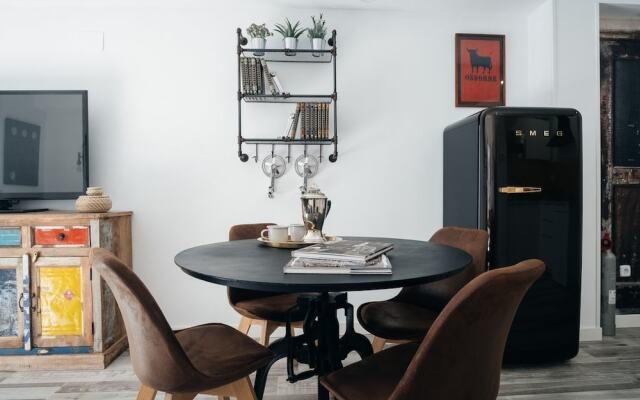 Iakai Homes 1BR 1BT Harley