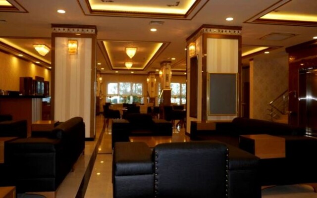 Tasar Royal Hotel