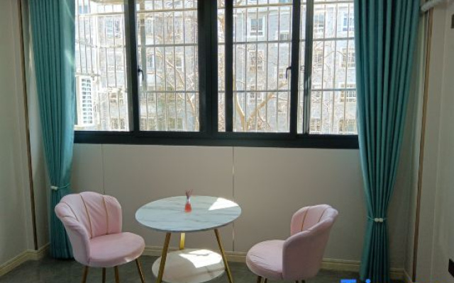 Qingyuxuan Homestay (Chaohu College)
