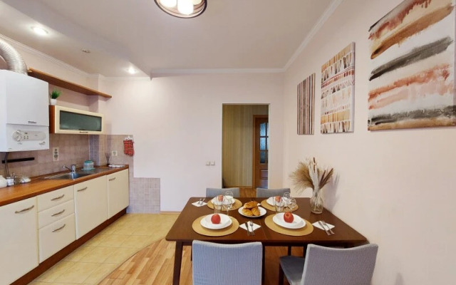 UT Островского 86