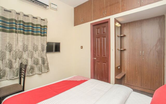 OYO 15482 Delite Suites