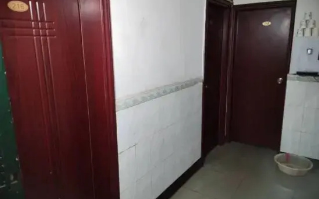 Anyue South Gate Hostel