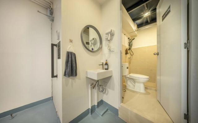 Pho Hostel