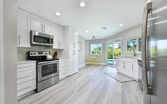 Buttonwd 813 - Buttonwood 3 Bedroom Home by Redawning