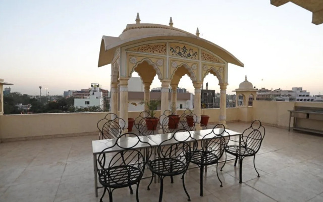 Oyo 3949 Hotel Grande Residency