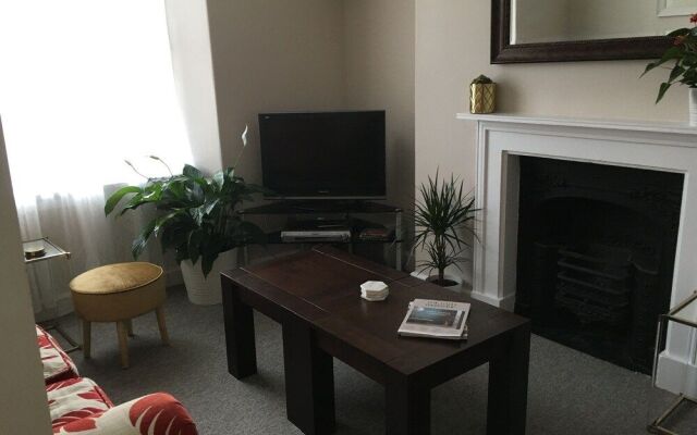 Chic City Centre Georgian Maisonette