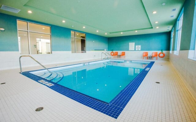 Holiday Inn Express & Suites West Edmonton - Mall Area by IHG