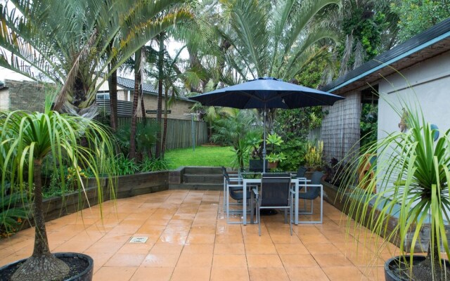 Moorooba Crescent, 18