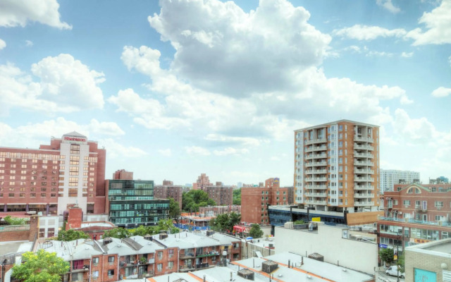 Asiatic Hotel by LaGuardia Airport