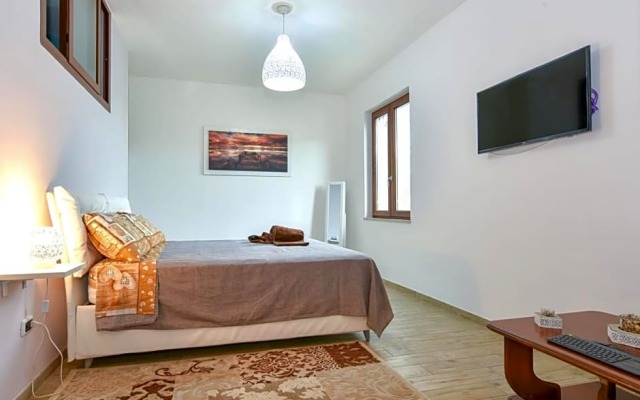 The Eagle country house