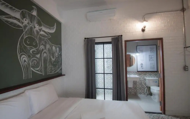 V1 Room Hotel