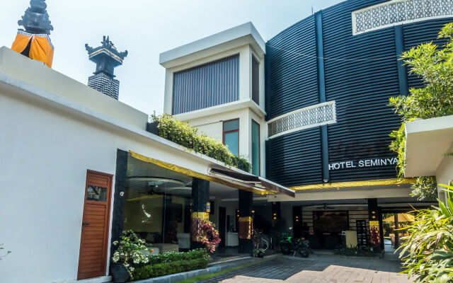 ZEN Premium Seminyak Braban