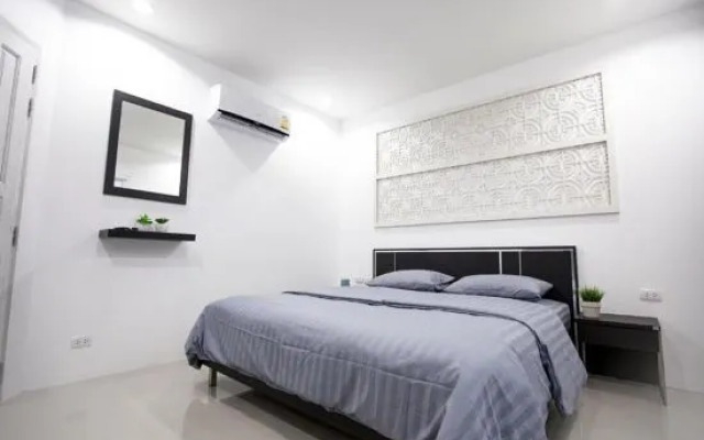 Number 4 Apartment