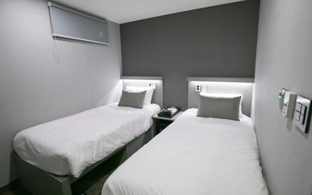 Philstay Myeongdong Station