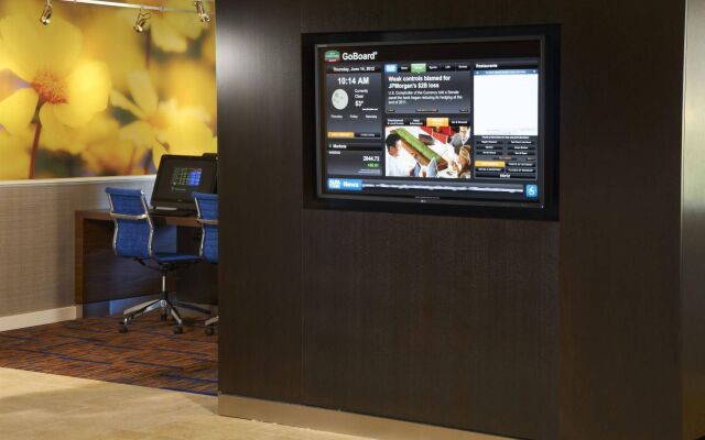 Courtyard by Marriott Chicago Deerfield