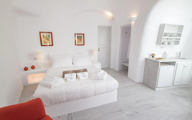 Oia Mare Villas