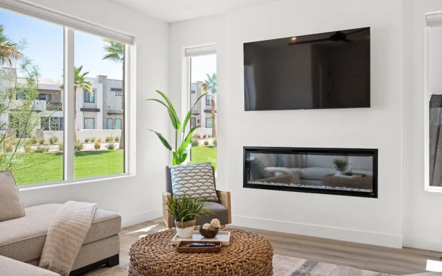 Sunstone 6 Bedroom Home