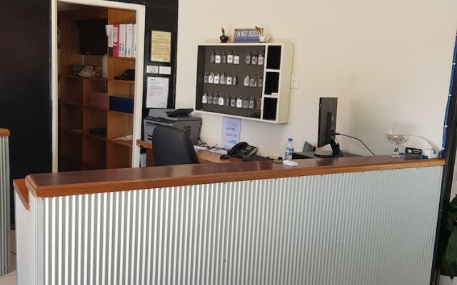 Town House Motor Inn