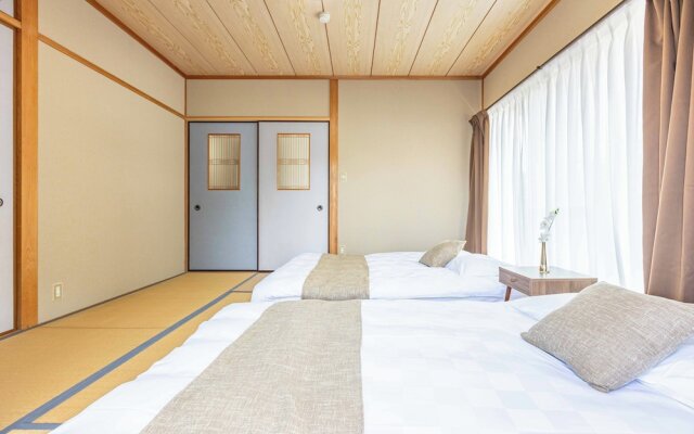 Azami Ann Maisonette