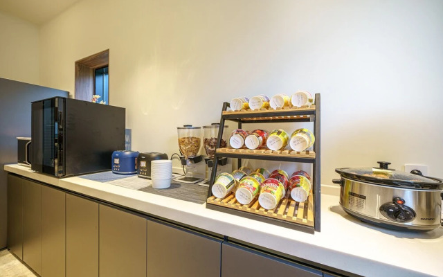 Yaja Hotel Peace Square branch