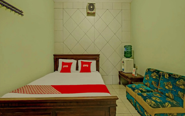 OYO 90031 Villa Papada