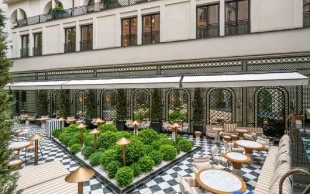 Sax Paris, LXR Hotels & Resorts