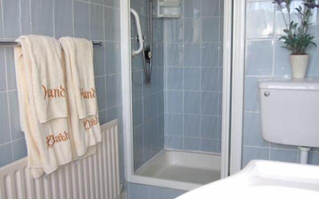 Sunnymeade Accommodation with Sea View