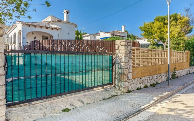 Relax Villa With Private Pool
