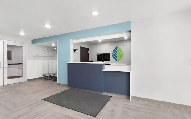 WoodSpring Suites Chandler Phoenix Medical Center
