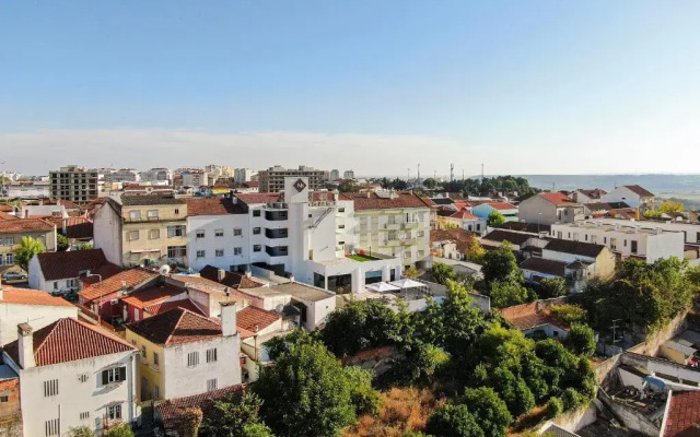 N1 Hostel Apartments & Suites