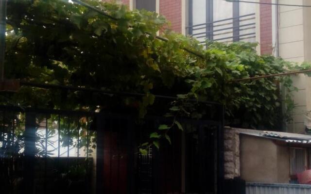 Guest House Near Opera