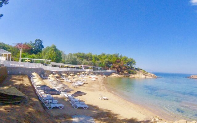 Rainbow Bay Ozdere Beach Hotel