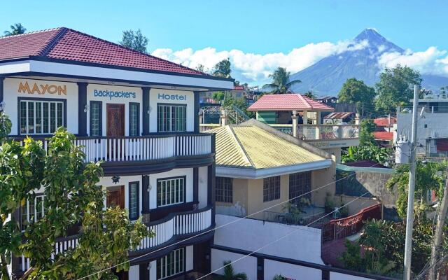 Mayon Backpackers Hostel