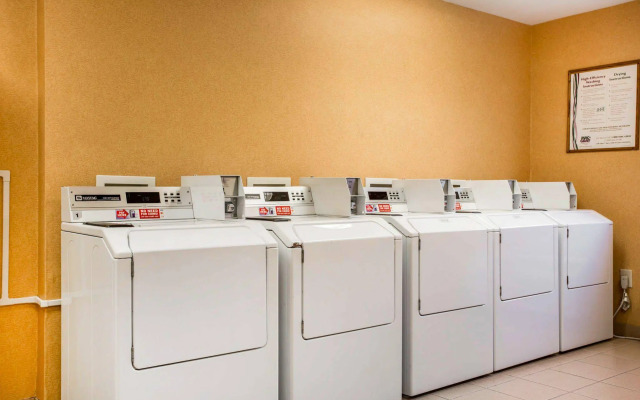 Suburban Extended Stay Hotel North - Ashley Phosphate