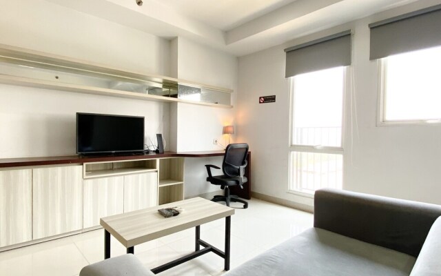 Spacious And Comfy Studio Room Azalea Suites Apartment