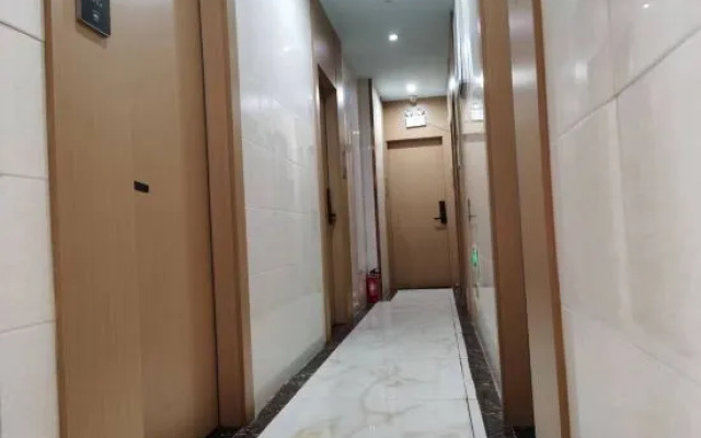 Tianhao Business Hotel (Nanjing Hehai University Focheng West Road Subway Station) – Hotel Rooms – Nanjing