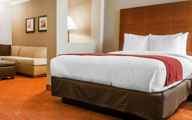 Comfort Suites Farmington