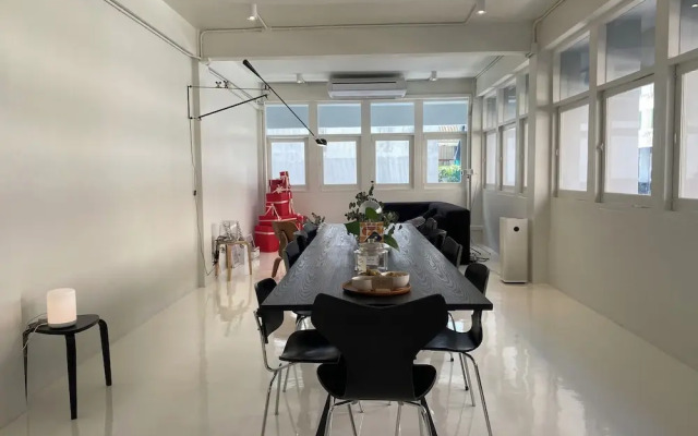 Dear Sunday Hometel Bangkok