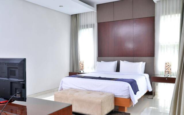 BreezeBlows City View 5BR with Pool + Familly Room