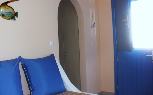 Blue Harmony Apartments