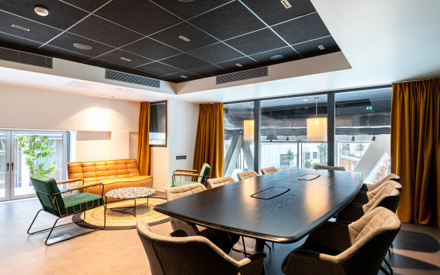 Best Western M-Treize Paris Asnieres