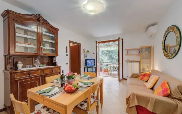 Verde Giada-shared Pool & Parking
