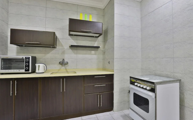 OYO 370 Inwan Residential Units