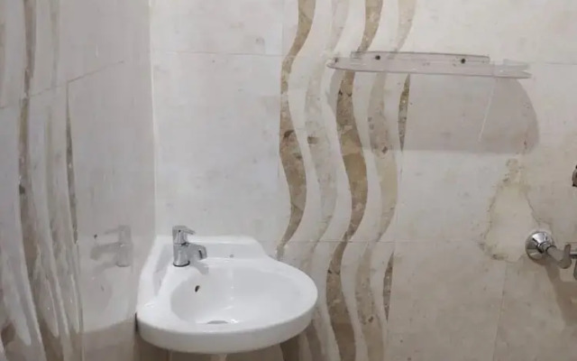 Goroomgo The Grand Empire Angul