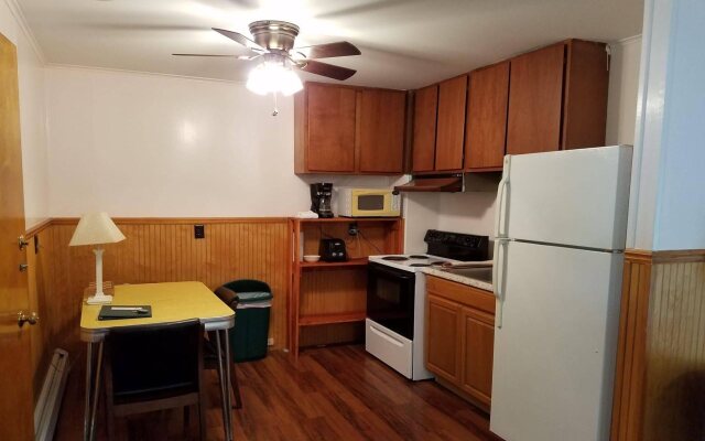 Saratoga Garden Motel